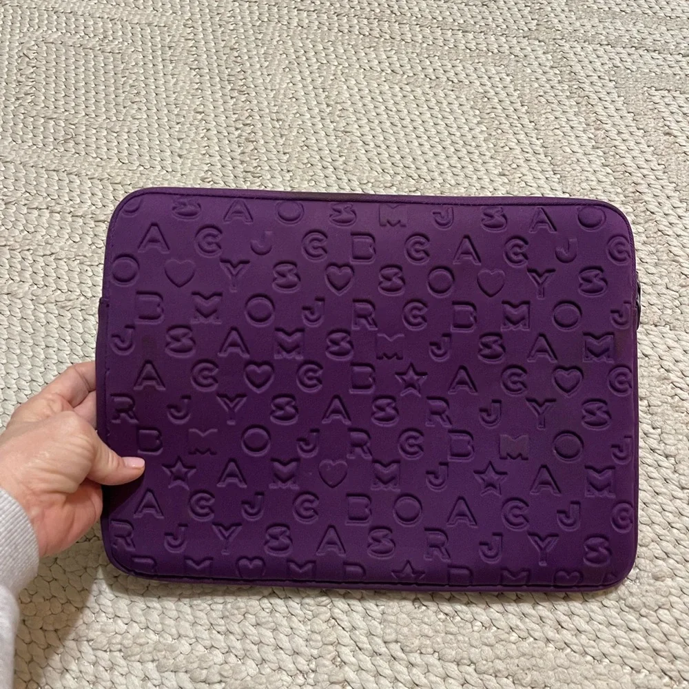 Marc Jacob’s laptop case